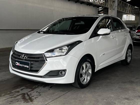 HYUNDAI HB20 1.6 COMFORT PLUS 16V FLEX 4P MANUAL